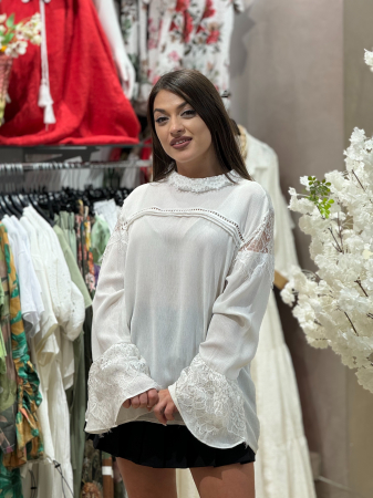 Imbracaminte de dama - Bluza alba eleganta cu insertii din dantela