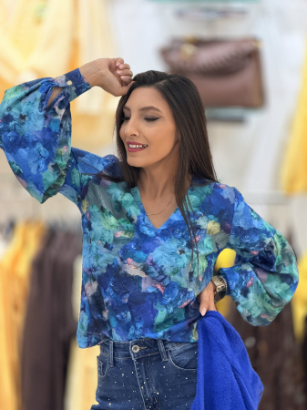 Bluza albastra cu imprimeu flori [1]