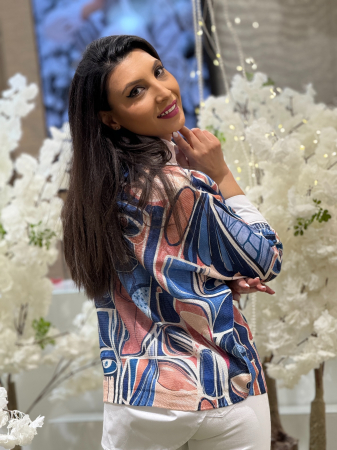 Bluza artistica cu imprimeu abstract [3]