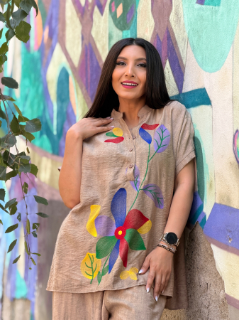 Bluze si camasi - Bluza bej cu broderie florala multicolora