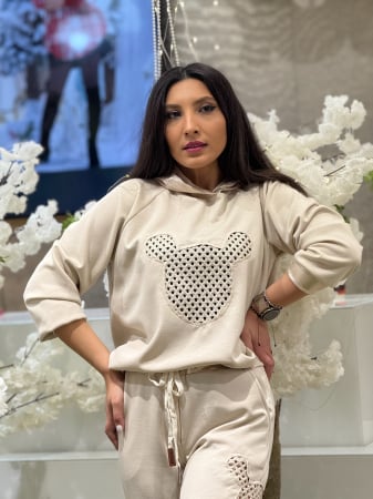 Bluze si camasi - Bluza bej cu detaliu perforat Mickey Mouse