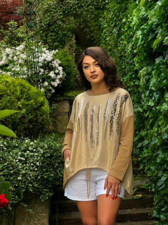 Noutati - Bluza bej cu print animal print
