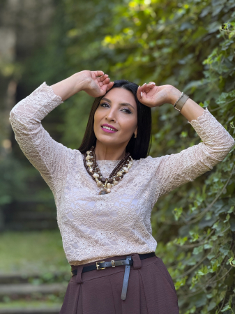 Bluza crem din dantela [2]