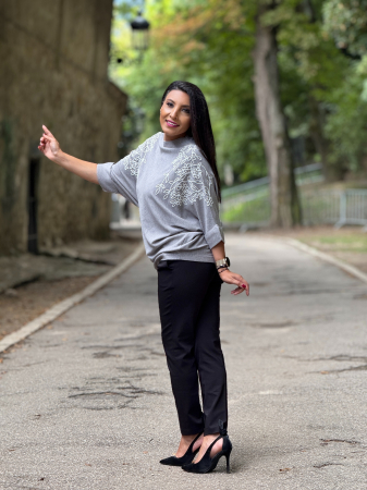 COLECTIA DE TOAMNA - Bluza cu broderie florala