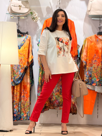 Bluza cu doamna cu buchet de flori portocalii [5]