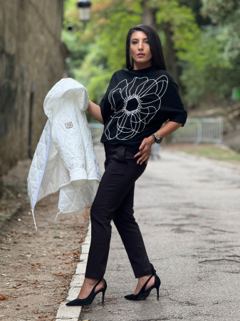 Bluza cu floare [3]