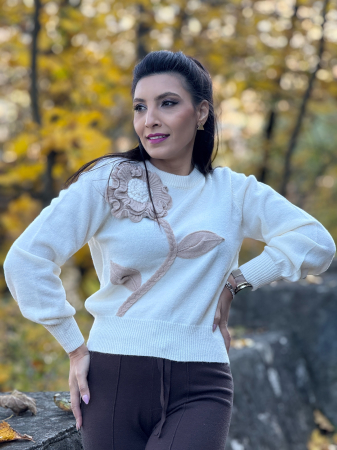 Bluza cu floare mare [1]