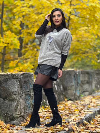 Bluza cu flori gri [2]