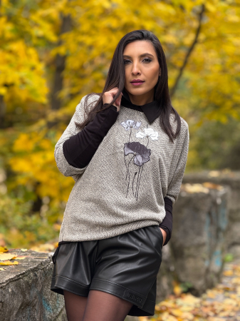 Bluza cu flori gri [5]