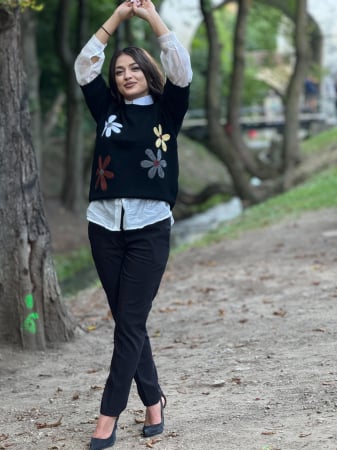 Imbracaminte de dama - Bluza cu floricele
