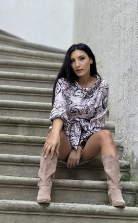 Bluza cu imprimeu frunze si decolteu la baza gatului [2]