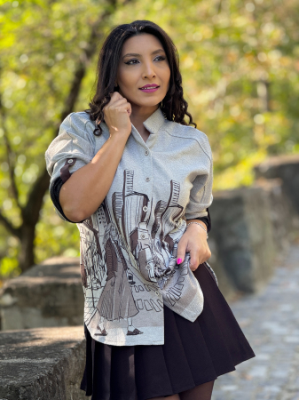 Bluza cu imprimeu oras [3]