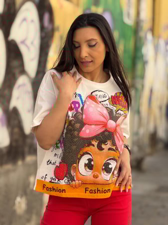 Noutati - Bluza cu imprimeu personaj si aplicatii decorative