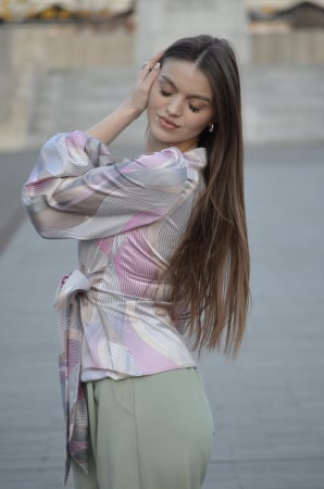 Bluza cu maneca bufanta [1]