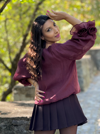 Bluza cu trandafiri [1]
