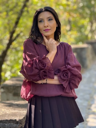 COLECTIA DE TOAMNA - Bluza cu trandafiri