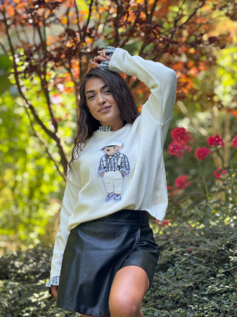 COLECTIA DE TOAMNA - Bluza cu ursulet si detaliu la guler