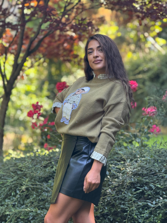 COLECTIA DE TOAMNA - Bluza cu ursulet si detaliu la guler