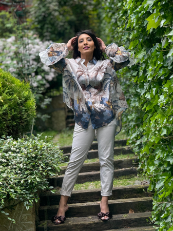 Bluza cu volane la mana 1 [3]