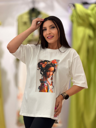 Bluza din bumbac cu impimeu fetita cu flori colorate in par [3]