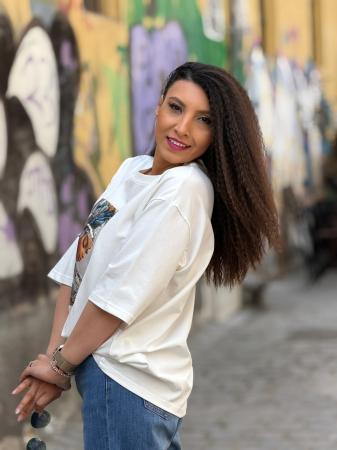 Bluza din bumbac cu imprimeu fata cu turban si perlute [5]