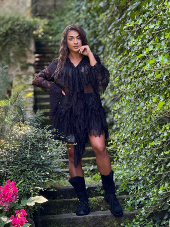 Bluza din dantela cu colturi [1]