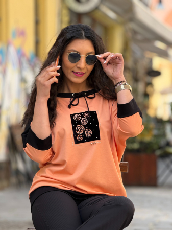 Bluza din vascoza cu detaliu in piept si snur la gat [6]