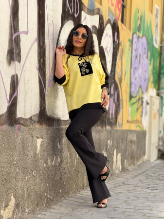 Bluza din vascoza cu detaliu in piept si snur la gat [6]