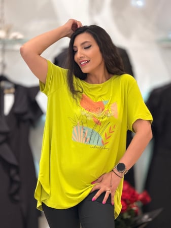 Imbracaminte de dama - Bluza din vascoza cu flori