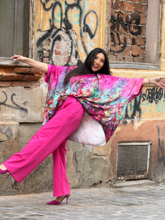 Bluze si camasi - Bluza din vascoza cu imprimeu picasso