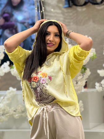 COLECTIA DE PRIMAVARA - Bluza lejera cu gluga si imprimeu floral