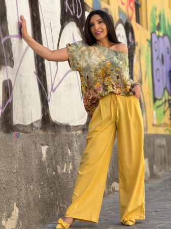 Bluza lejera cu imprimeu flori [5]