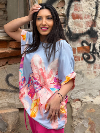 Bluza mov cu imprimeu floare [4]