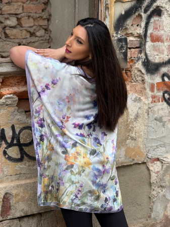 Bluza mov cu imprimeu flori de camp [6]