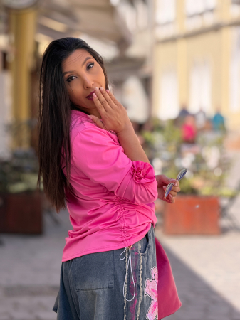 Bluza my luxe cu floare la maneca [1]