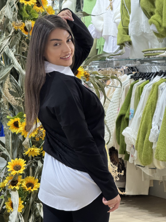 Bluza neagra cu imprimeu fetita cu flori colorate [3]