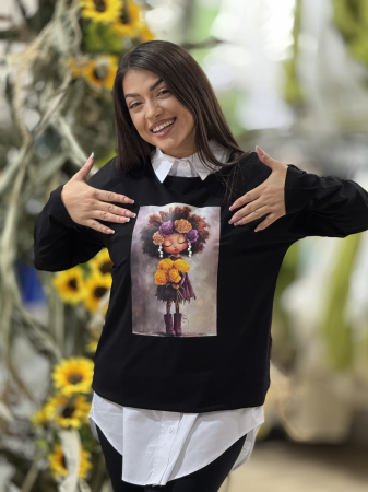Colectia NOUA - Bluza neagra cu imprimeu fetita cu flori colorate