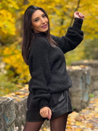 Bluza neagra cu imprimeu ursulet [3]