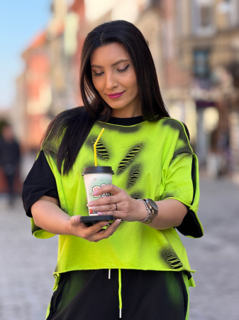 Bluza oversize cu maneci largi si taieturi decorative [5]