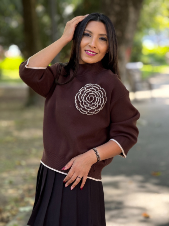 Bluza tricotata cu brosa floare [1]