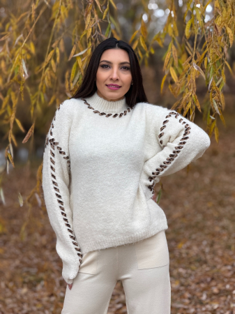Bluza tricotata cu detalii decorative [4]