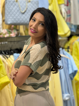 Bluza tricotata cu model ondulat si nasturi decorativi [3]