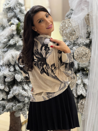 Bluza cu maneca bufanta si buline [3]