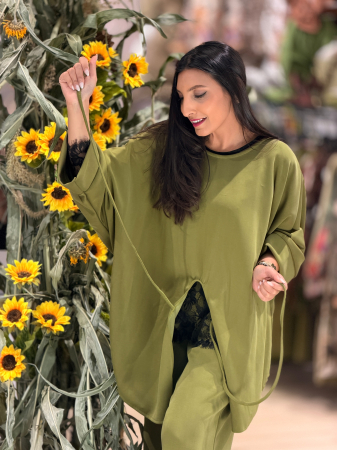 COLECTIA DE TOAMNA - Bluza verde olive cu cordon in talie si maneci largi