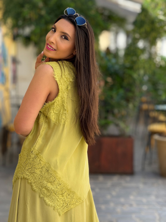 Bluza verde olive cu detalii din dantela [2]