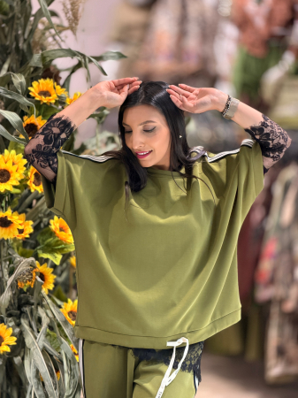 Bluza verde olive cu dungi laterale [4]