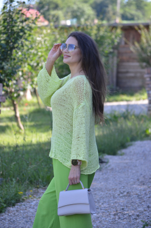 Bluza verde perforata [4]