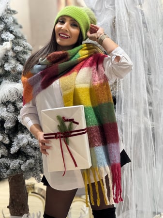 CADOURI DE CRACIUN - Caciula cu ciucure detasabil din blanita naturala