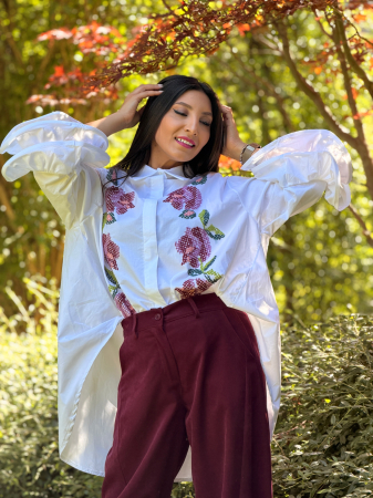 Bluze si camasi - Camasa alba cu broderie florala multicolora