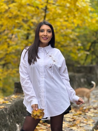 Imbracaminte de dama - Camasa alba cu imprimeu papadie